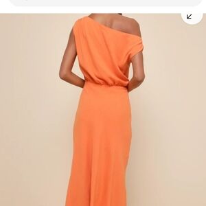Lulu's Vibrant Orange One-Shoulder Dress🍊